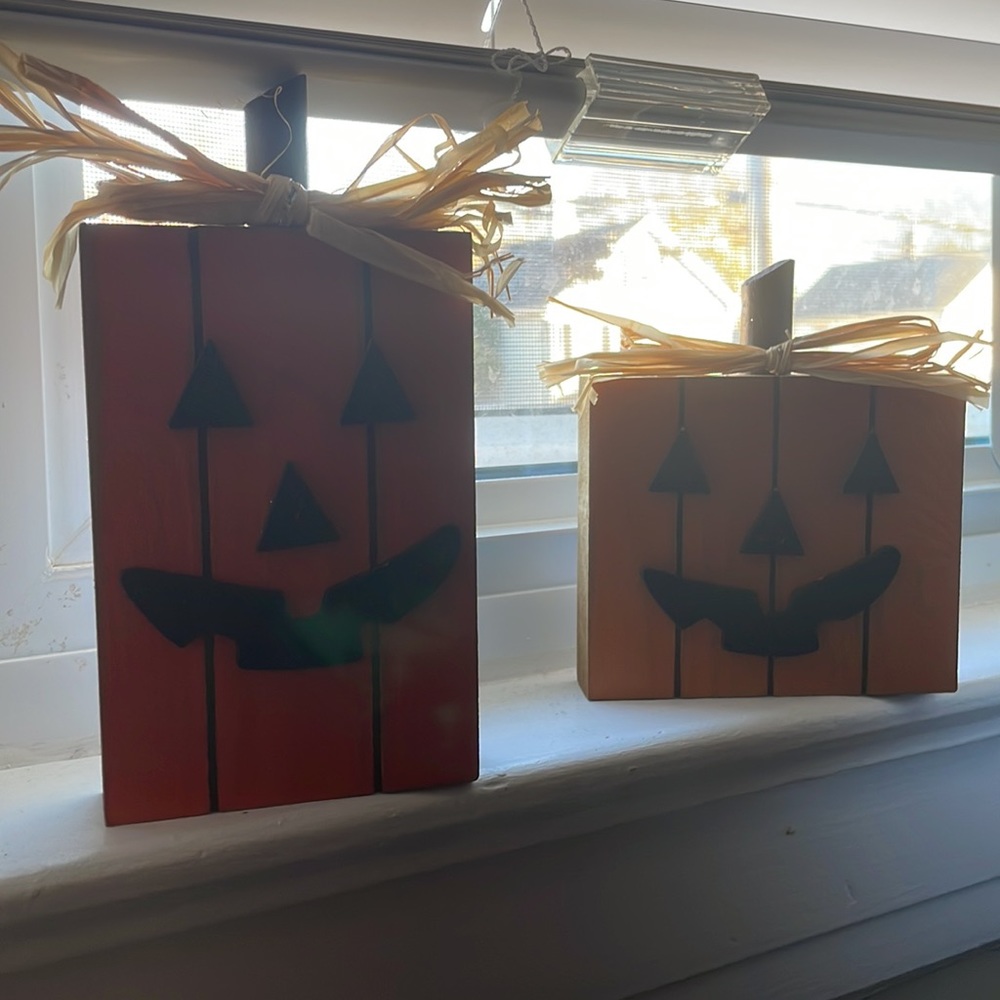 Window or table top decor - Picture 2 of 6
